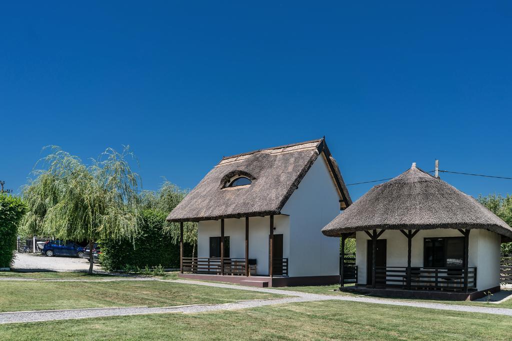 Hotel Casa Patru Anotimpuri Dunavăţu de Jos Exterior foto